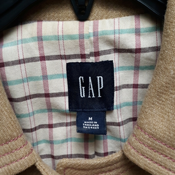 Gap Jacket - Picture 3 of 4